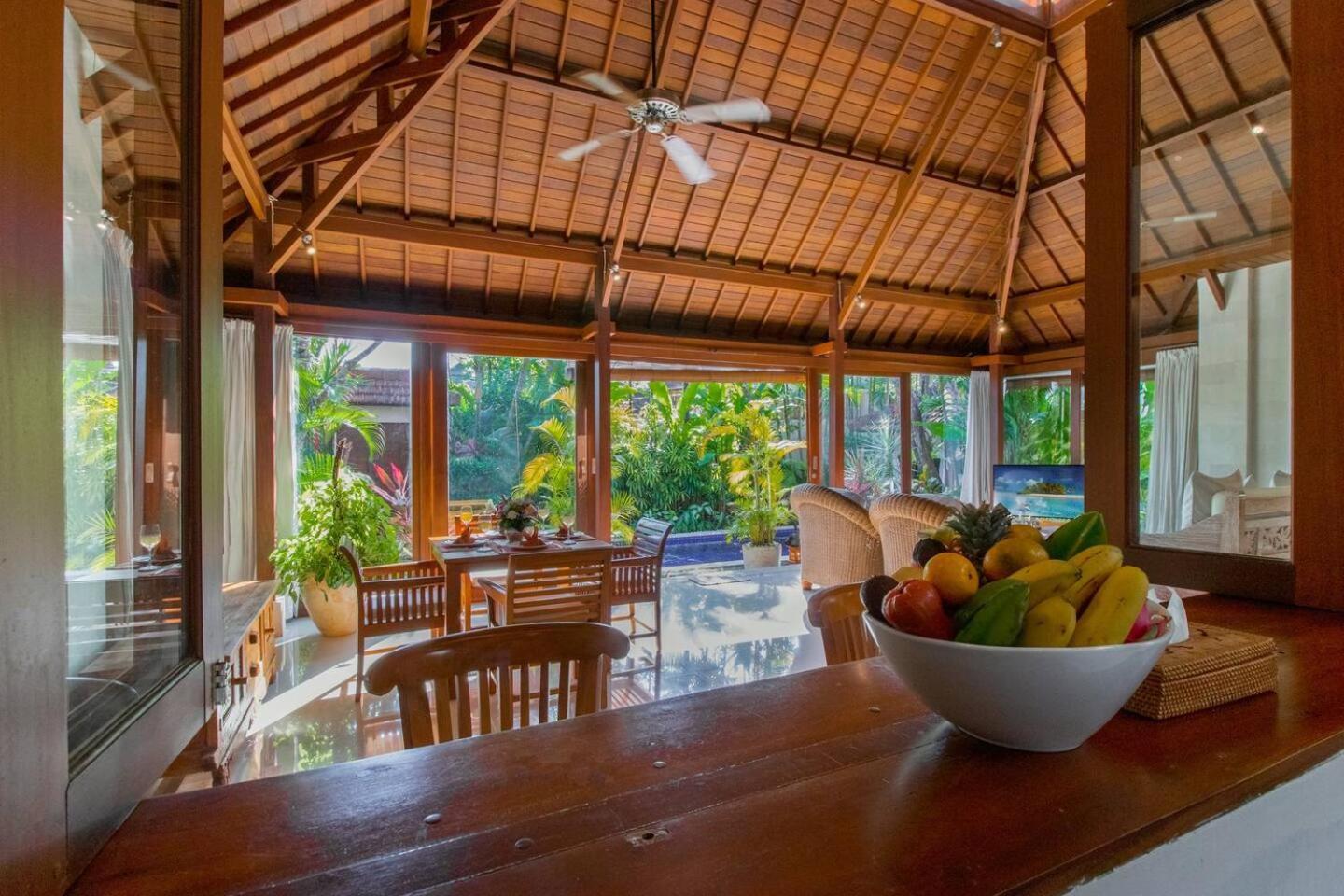 Villa Heart Of Seminyak, 2Br, Sleeps 4, Walk To Bintang Exterior foto